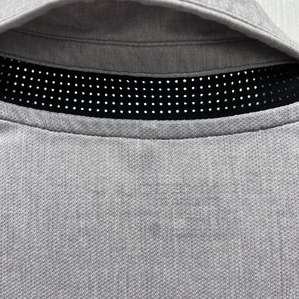 Nike Men's Golf Dry Fit Large Gray And Red WoodField Golf Course On Sleeve